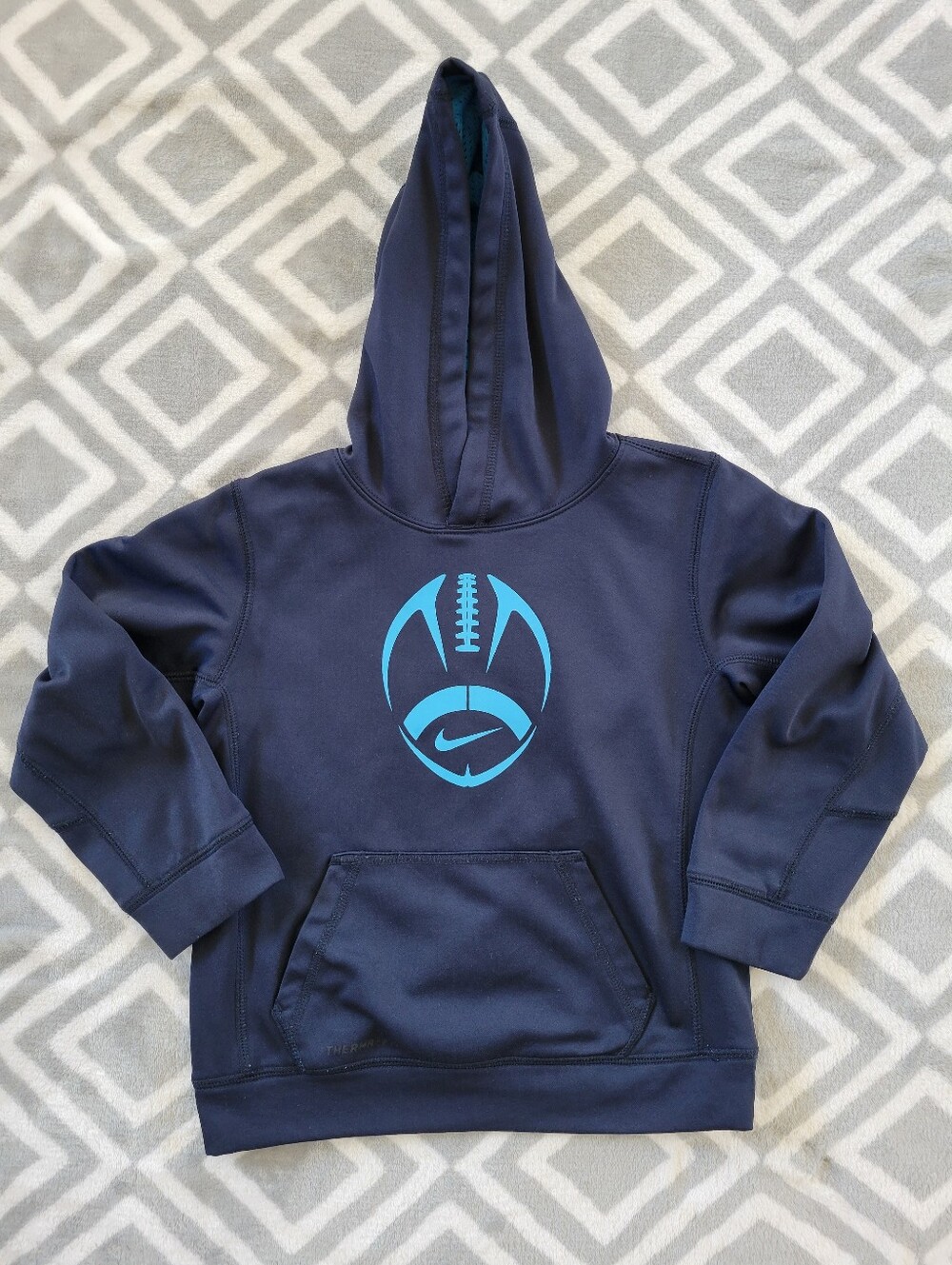 Boys size 7 Nike hoodie